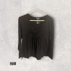 4/$20🌿H&M Black blouse top